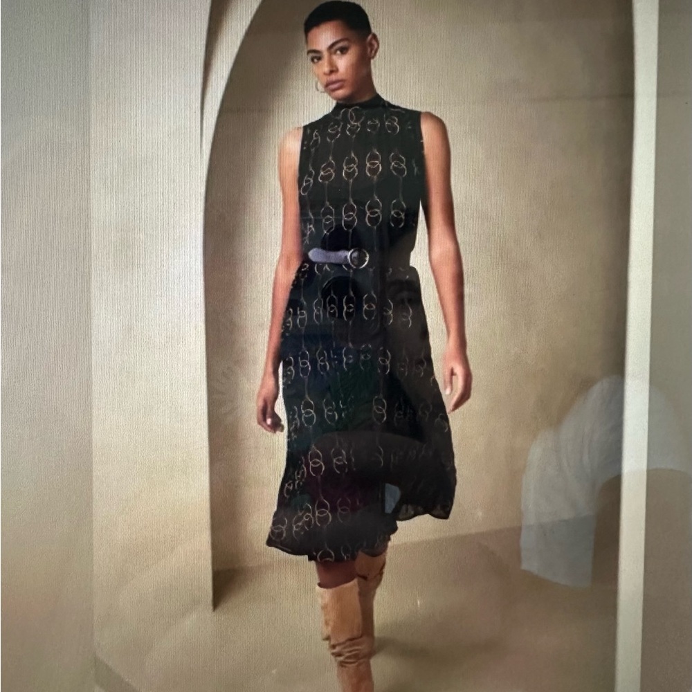 Banana Republic Black Pleated Sheath Dress w/Horsebit Design Small NWT